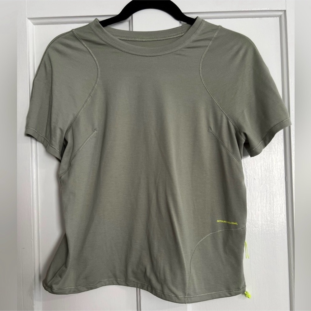 Lululemon Cinched Hem Women's Olive Green Athletic Top - Picture 1 of 6